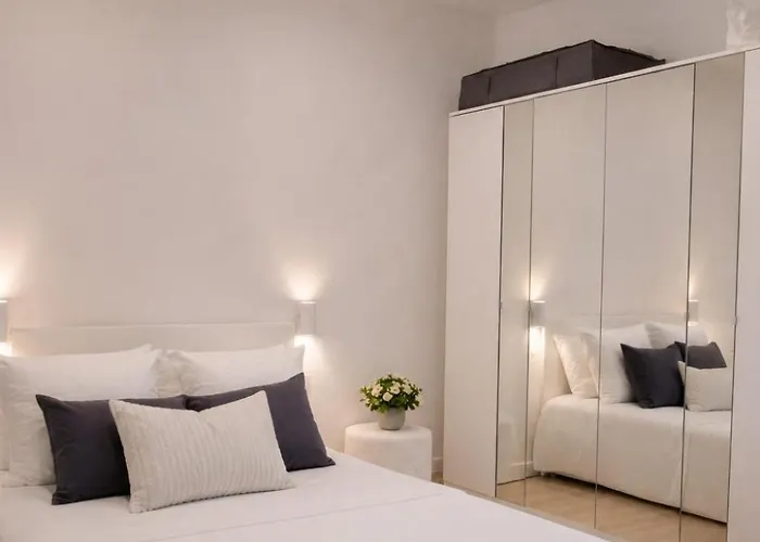 Elegant And Peaceful In Eur - Fully Renovated With Balcony